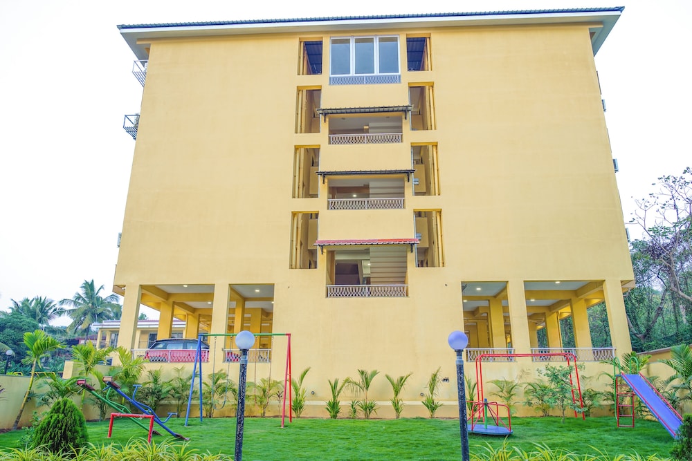 Alaya Stays Veera Serina 3 BHK with Pool
