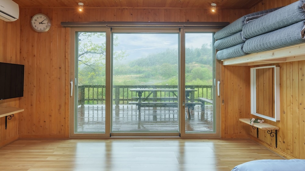 Gyeongju Happy Dream Ocean View Pension