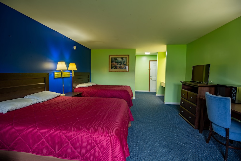 Budget Host Inn - Property Image 3