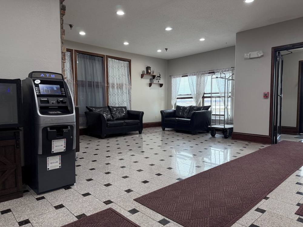 Relax Inn & Suites