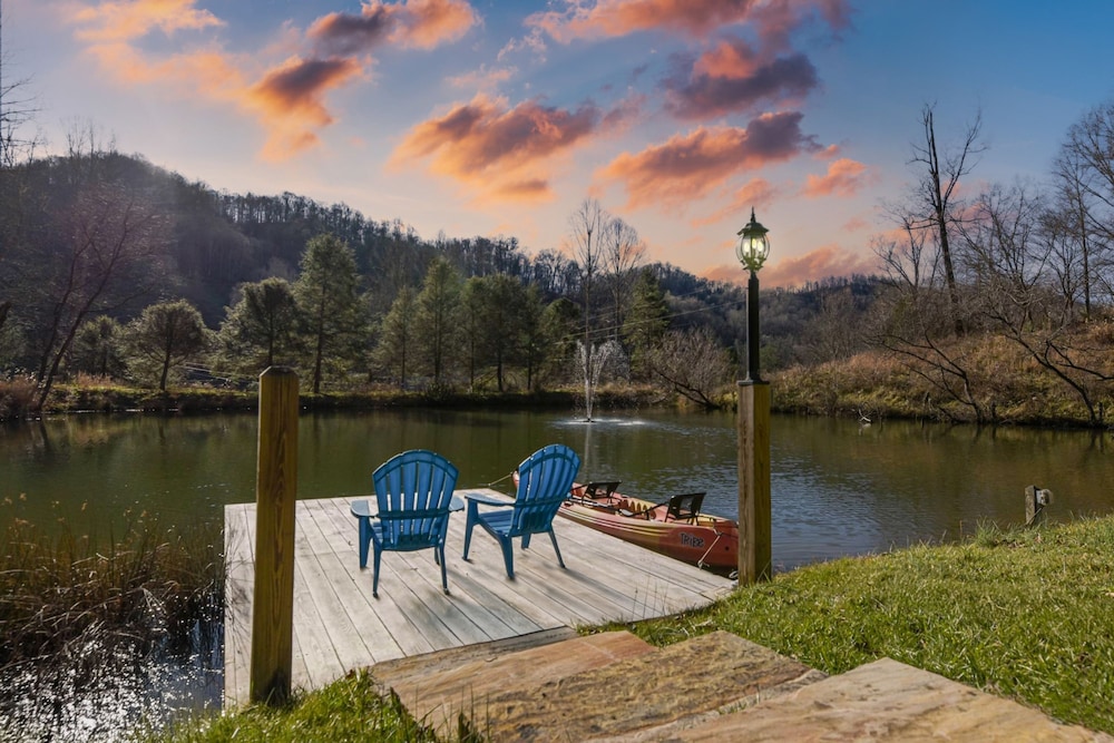 Mountain Hollow Estate by Avantstay Great Views