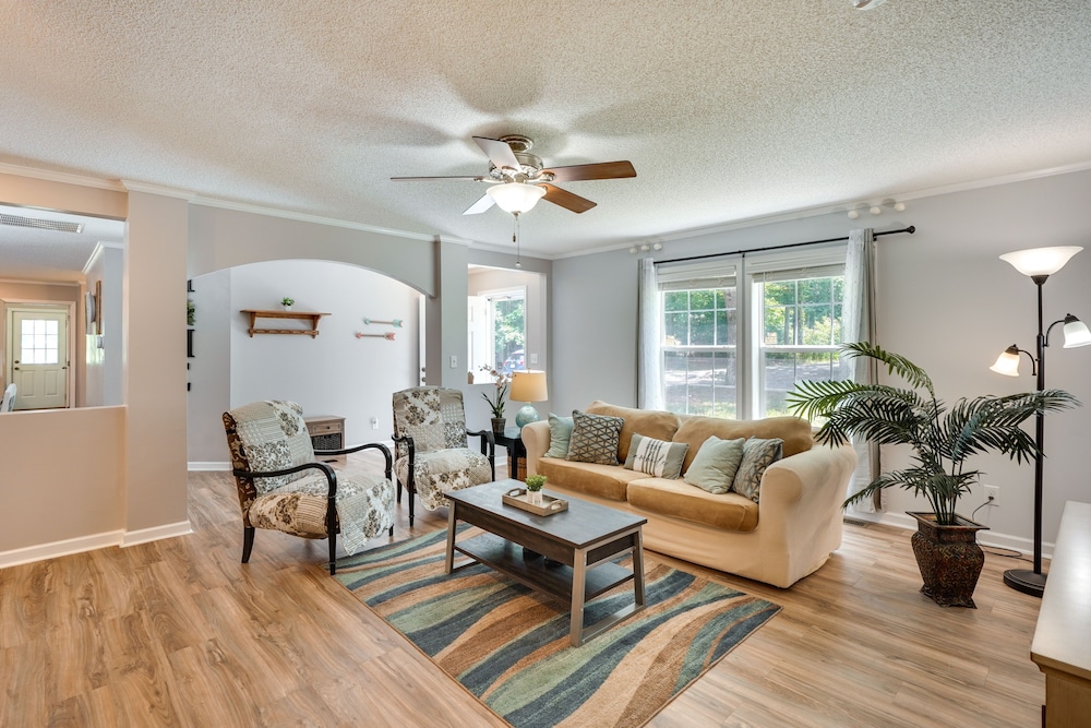 Hillsborough Vacation Rental ~ 18 Mi to Durham! view 5