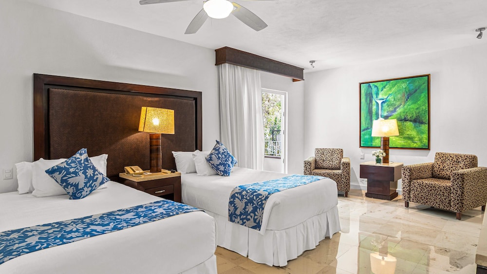 HOLT Grand Miramar Residences
