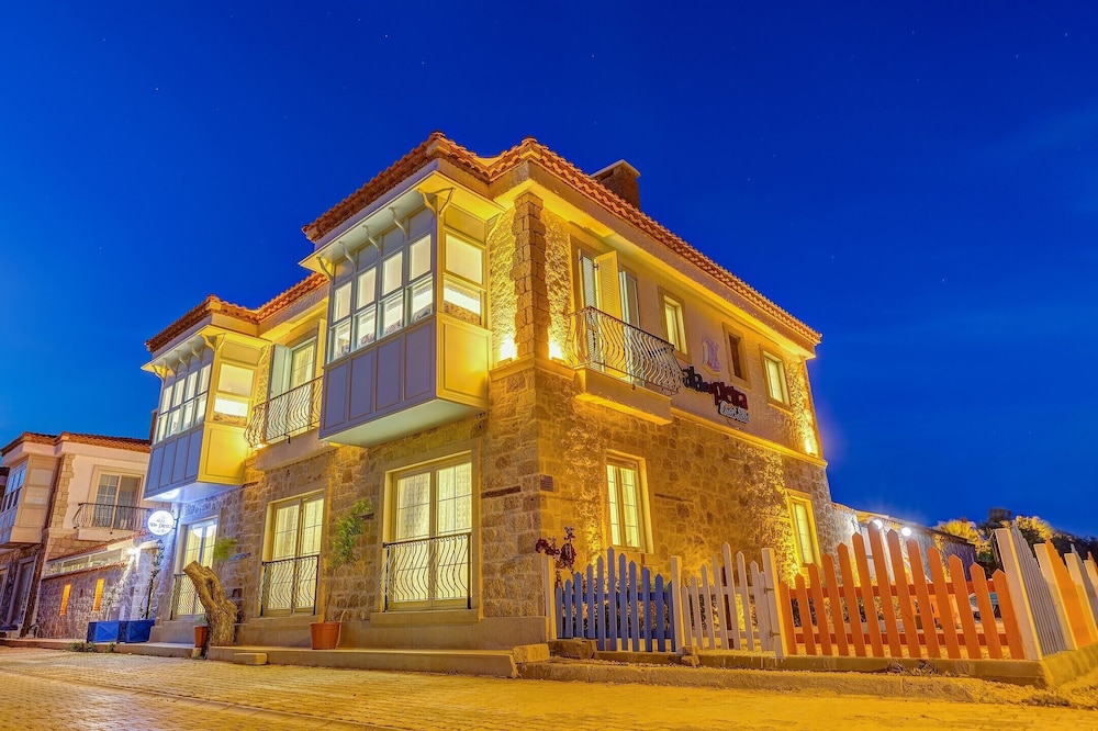 Bella pietra otel