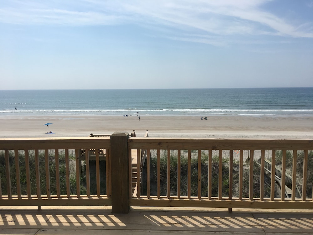 Next to Sea Gallery by Topsail Realty
