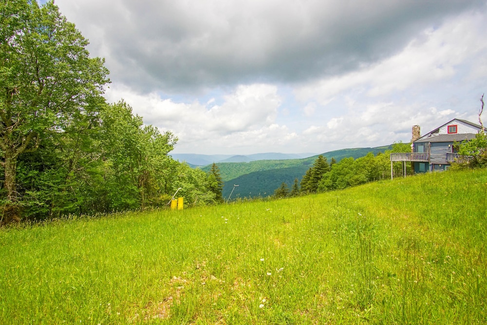 Fall Retreat Hutch 6 Slope Side 5BR on Cupp Run