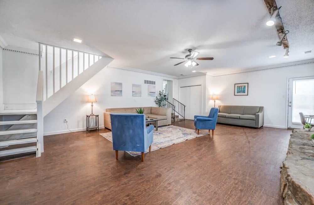 Parnassus Cottage