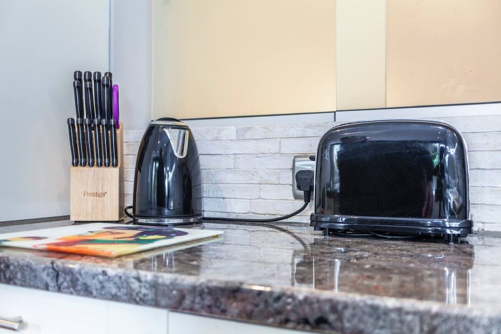 Cosy 1-bedroom Apartment - Putney High Street