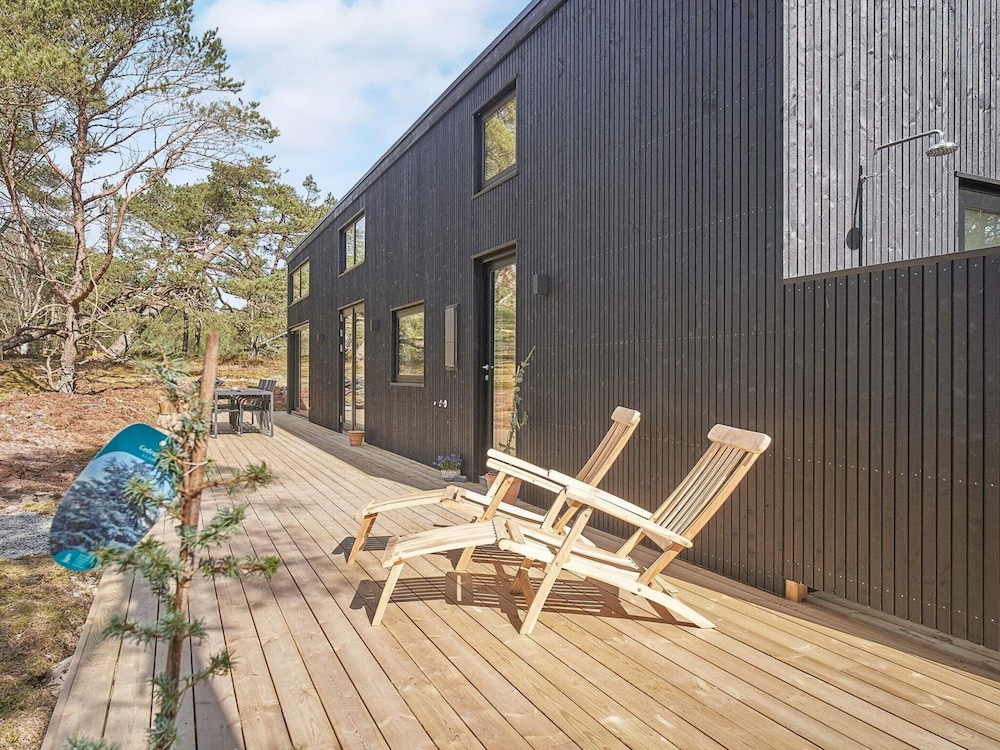 Spacious Retreat Near Beach - By Traum Ferienwohnungen view 4