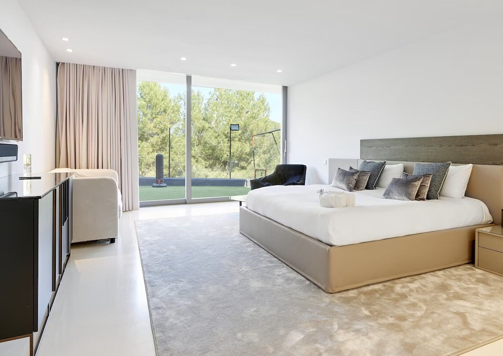 Stylish Villa Near Ibiza Town