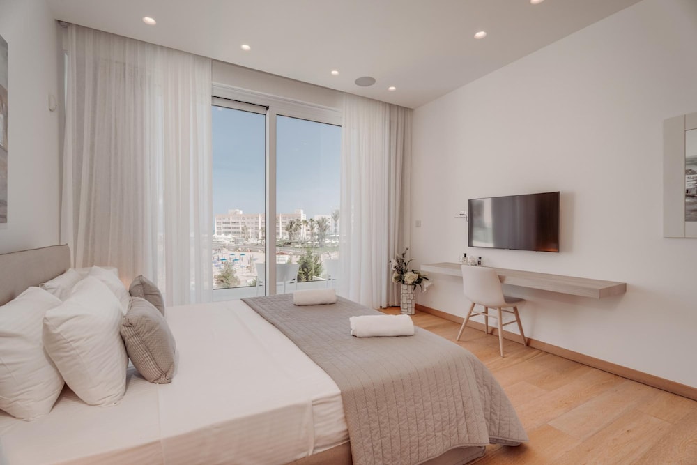Blue Waves Protaras Beachfront Villa 3