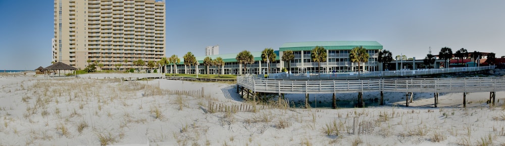 Getaways at Destin Holiday Beach Resort
