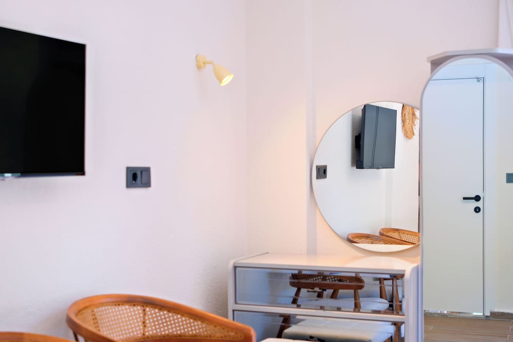 Lovely Rooms by Rentbeat