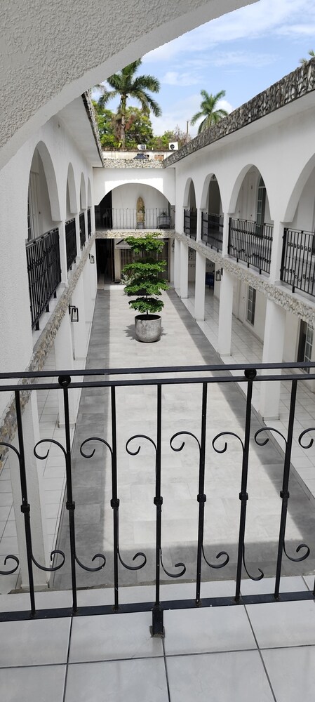 Photo 18
