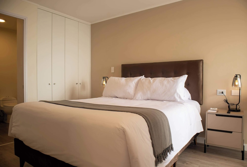 w Trendy 2BR Apartment w Pool in Barranco