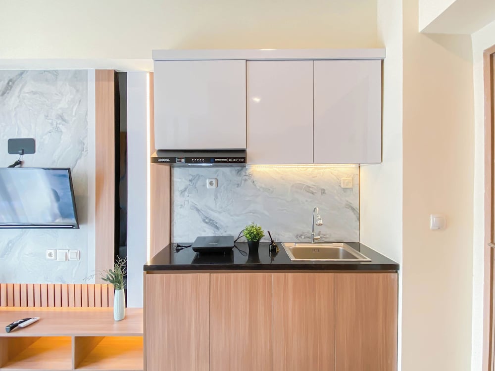 Homey And Modern 2Br At Meikarta Apartment