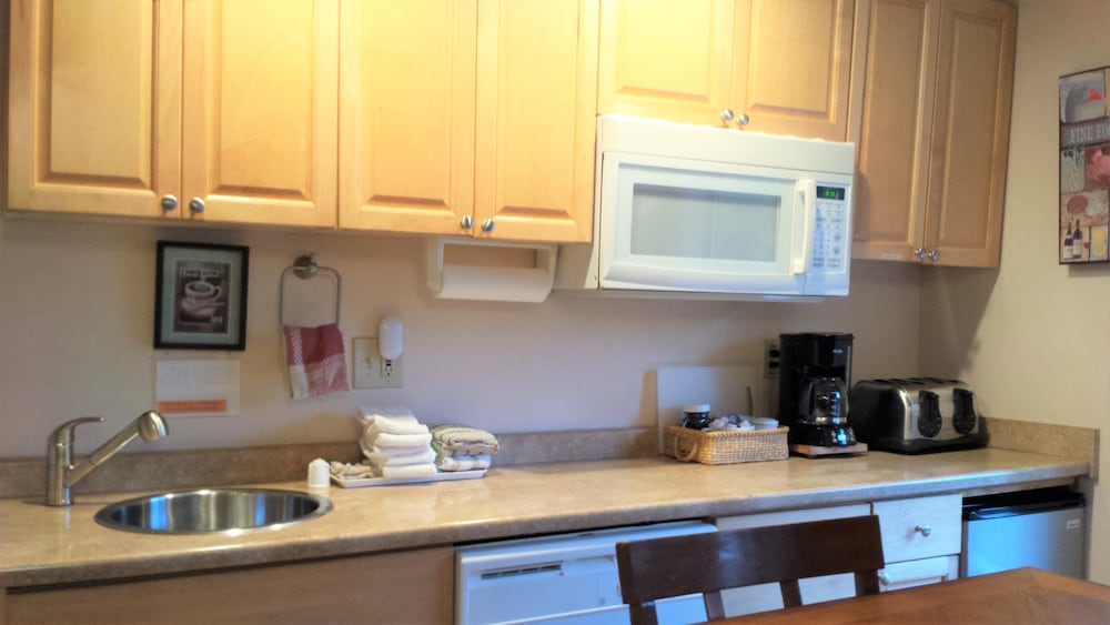 Sea Haven Motel & Guest House