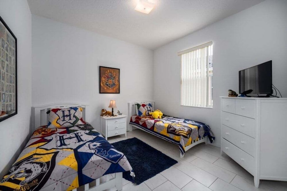 Calabay Comfort - 4br Pool & Spa Near Disney 4 Bedroom Villa