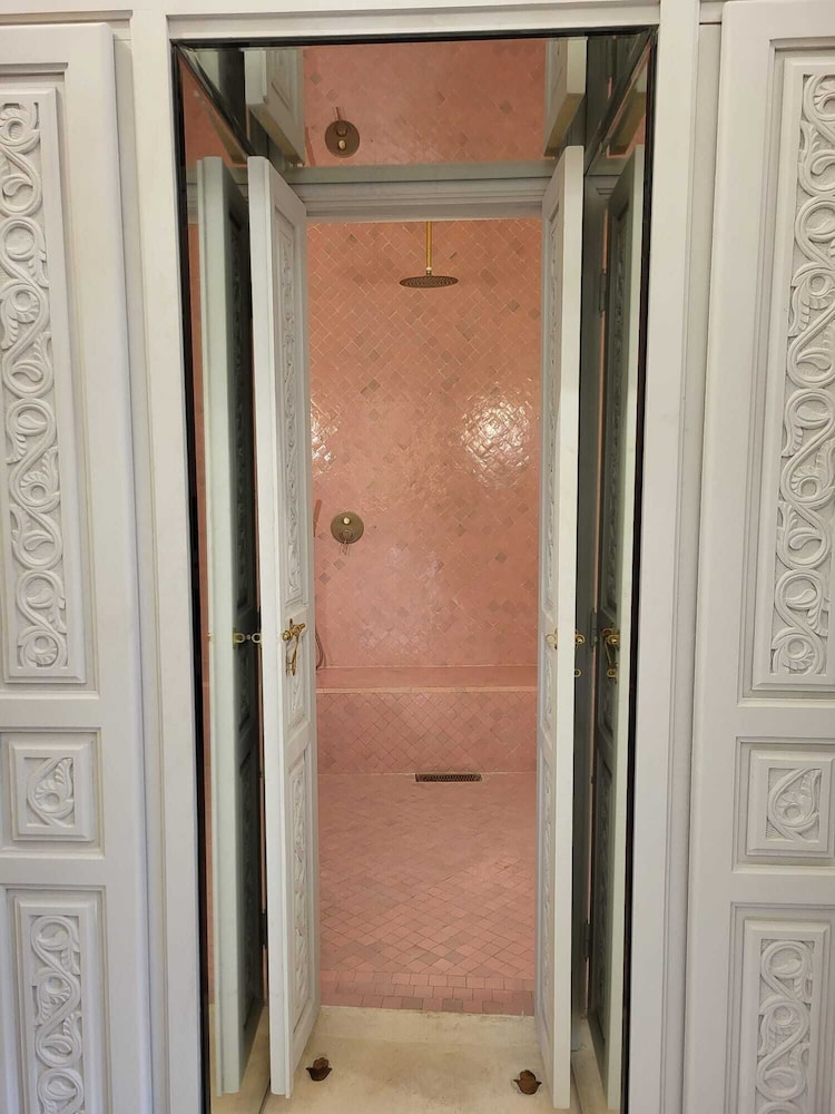 Riad LallaBaya