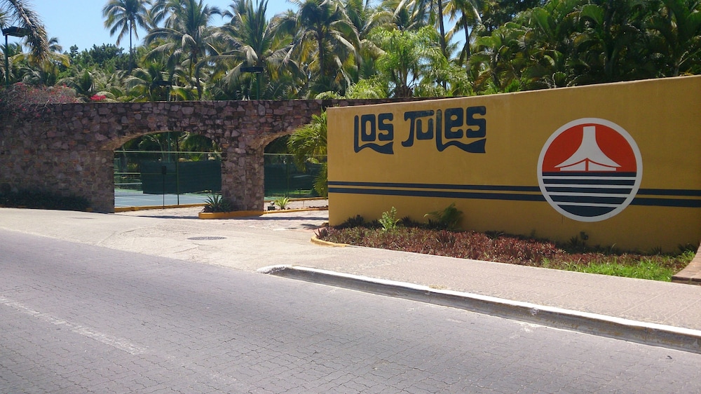 Los Tules Villas del Sol