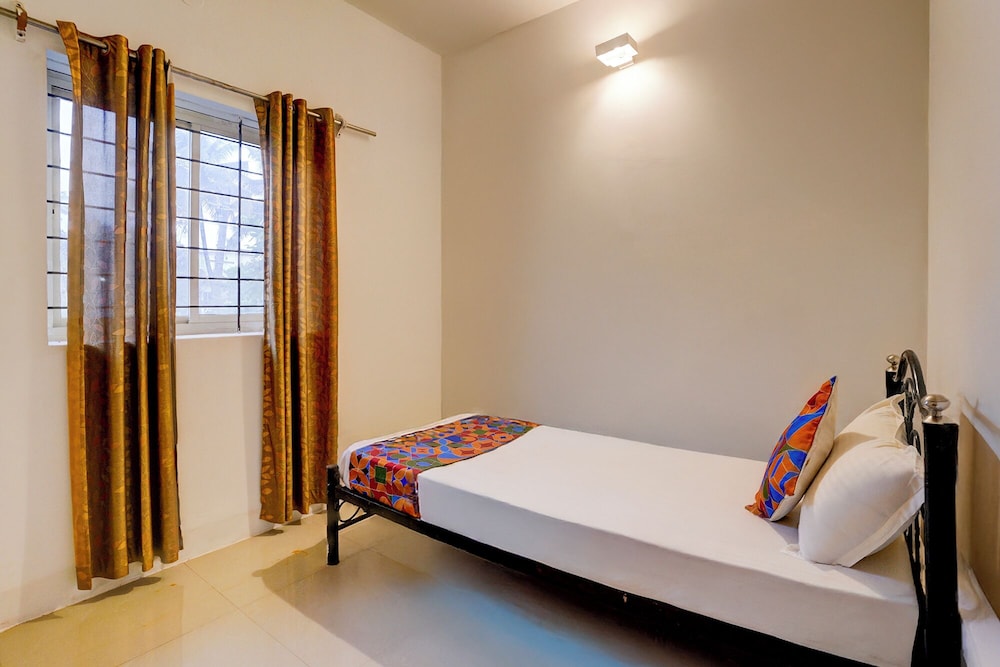 Fabhotel Bay Breeze