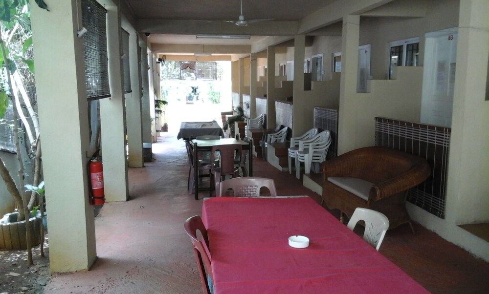 Sun 7 Guest House-Hotel