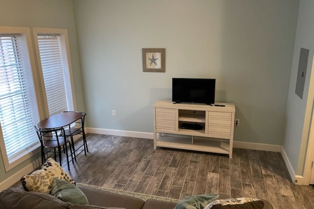 Lorna Dunes Condo by RedAwning view 5