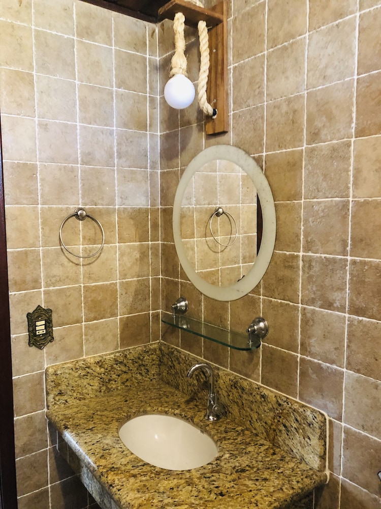 Buzios Vacations - Buzios Flats  Suites da MARI - Property Image 4