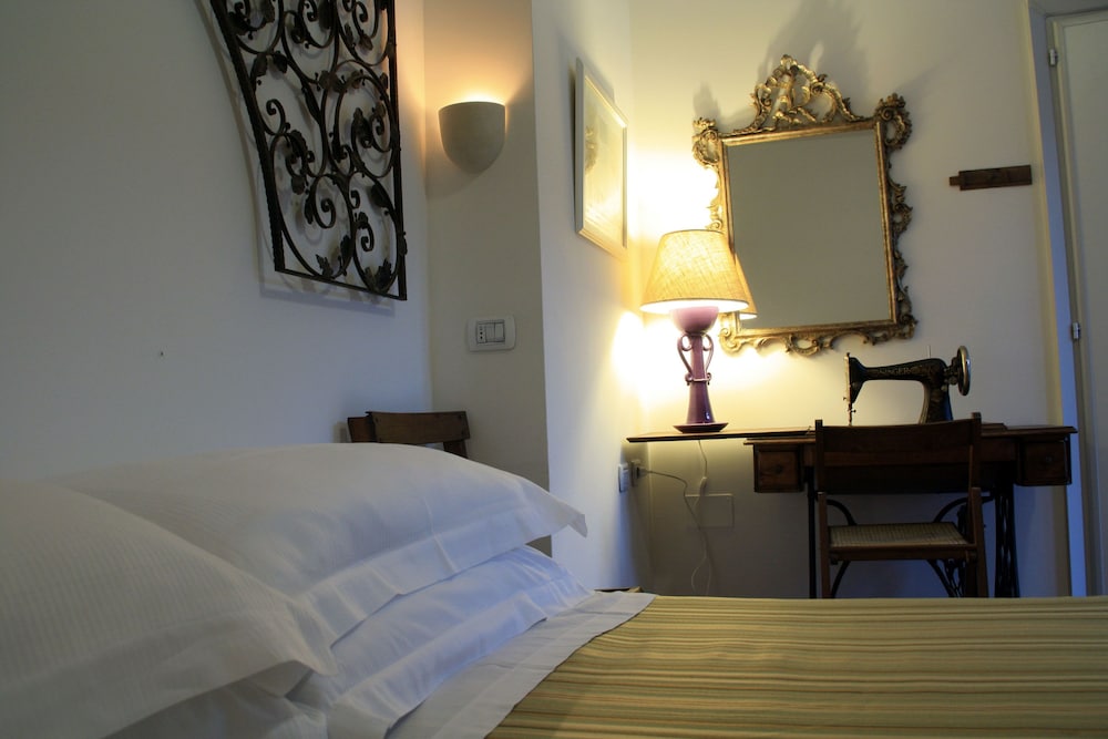 Villa Giuliana view 2