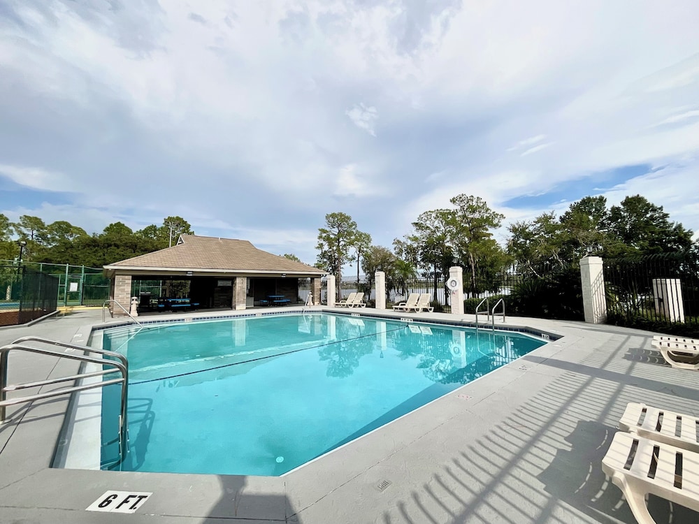 The Davenport Lakes Retreat