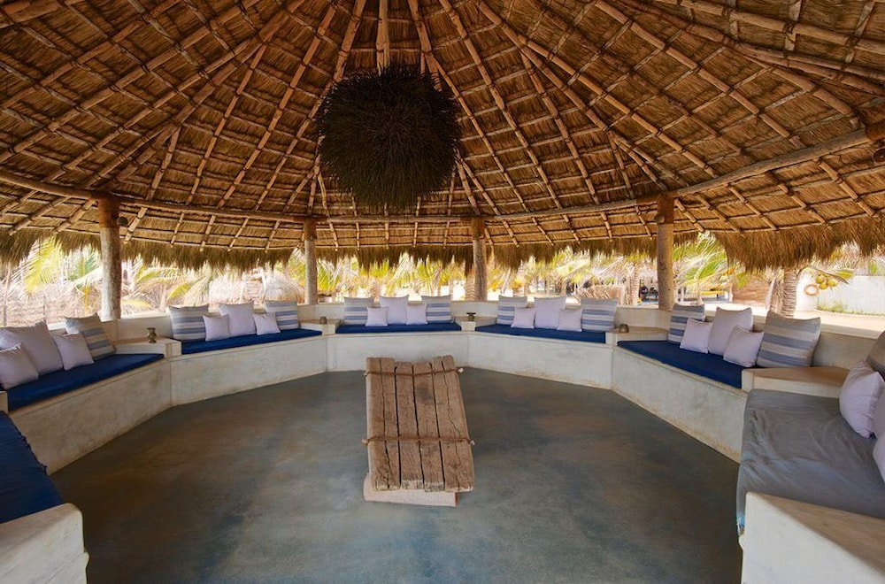 Dolphin Beach Resort