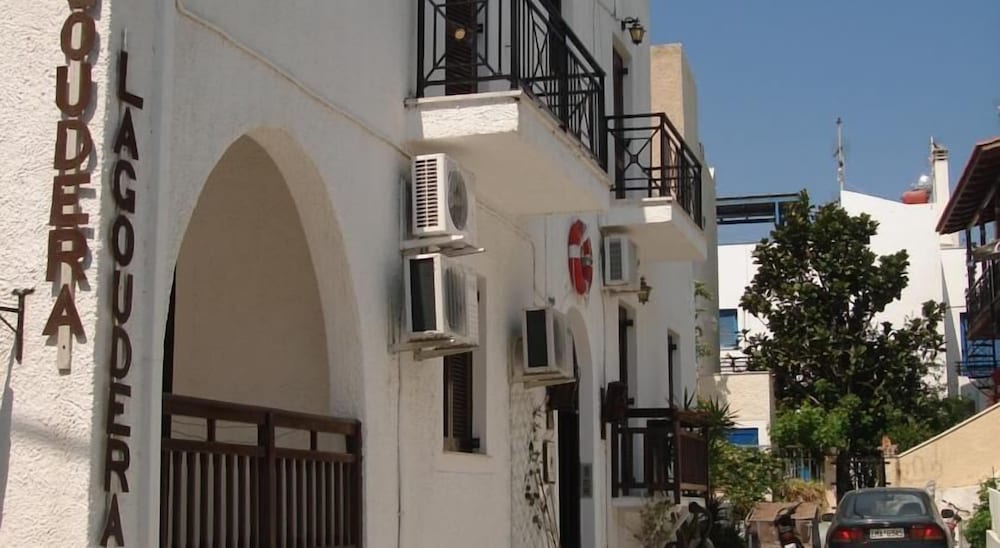 Pension Lagoudera