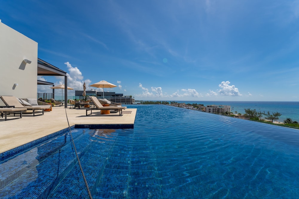 Ph Ocean Lux at Marila Condo
