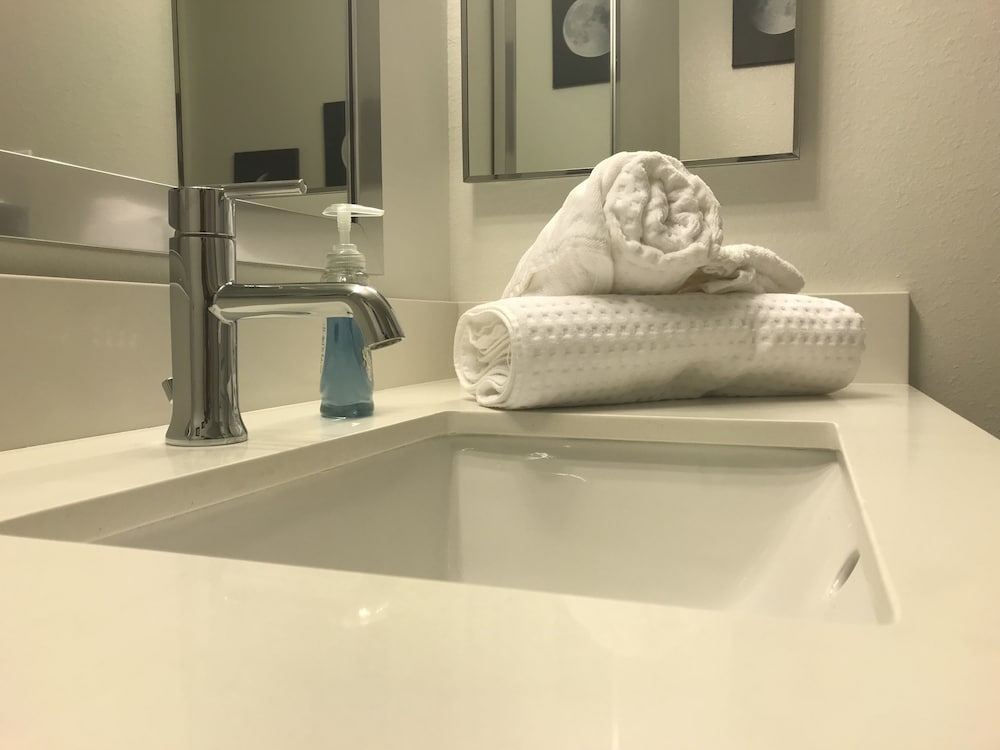 New Lyfe Finest Luxury Apartment