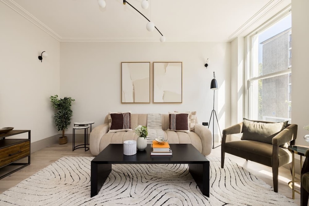 The Brunswick Square Retreat - Glamorous 1bdr Flat