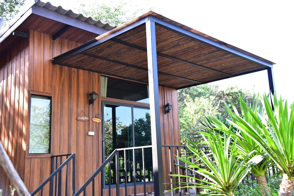 Hotel Dusit Talai Resort - Image 1