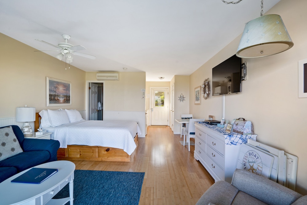 Beach Plum Resort