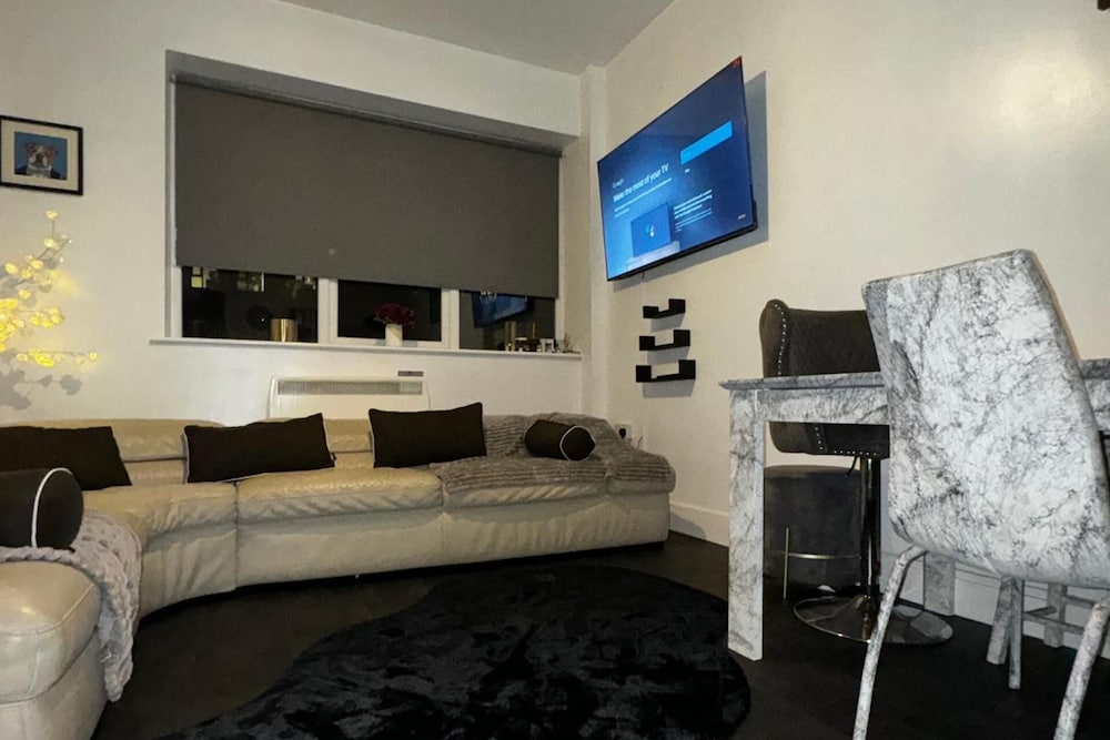 Central Sheffield 3-bed Apt, Sleeps 6 With Parking