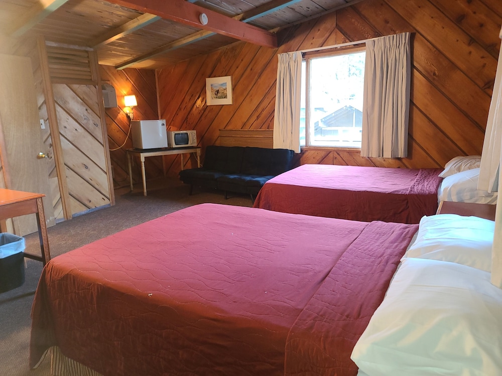 Bigfoot Motel