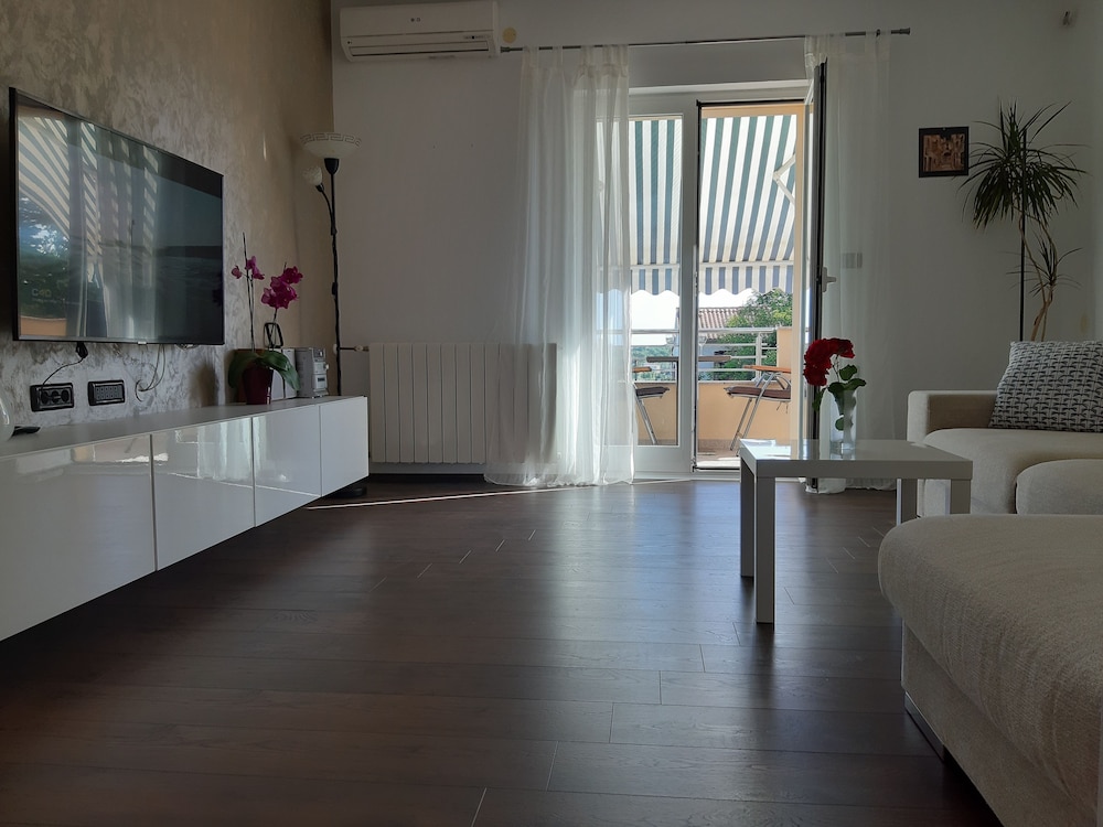 Apartments Grzinic en Rovinj — hotel room