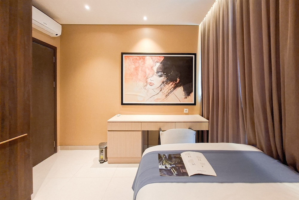 Cozy Living 2Br At Ciputra International Apartment
