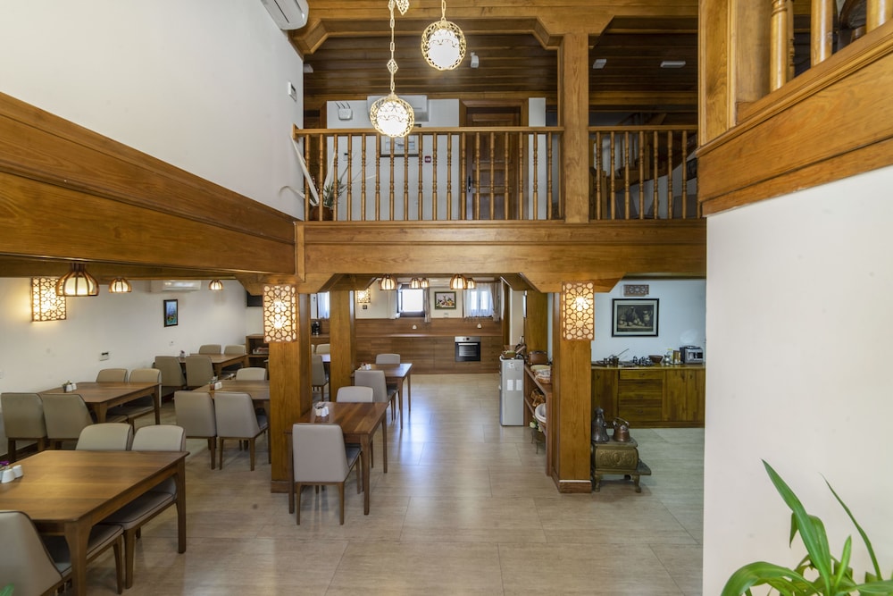 Armistis Hotel