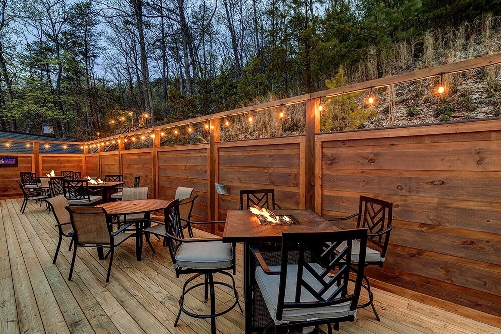 Making Memories - 1 Bedrooms, 1 Baths, Sleeps 4 Home by RedAwning