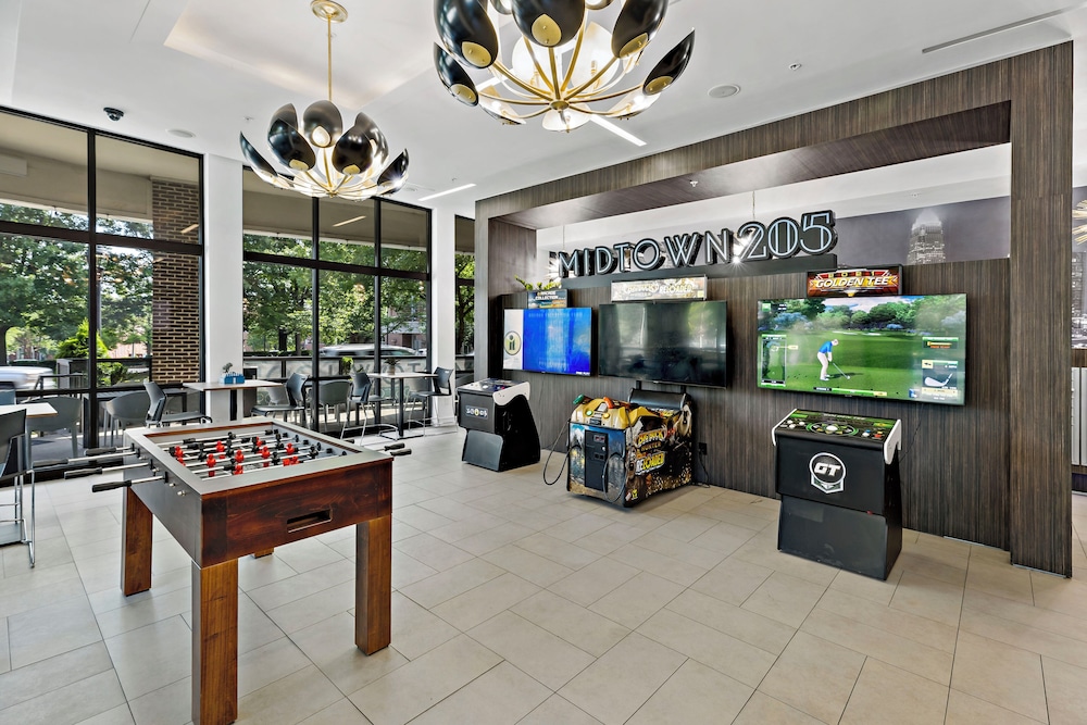 ROVE LIVING/KB - Midtown205