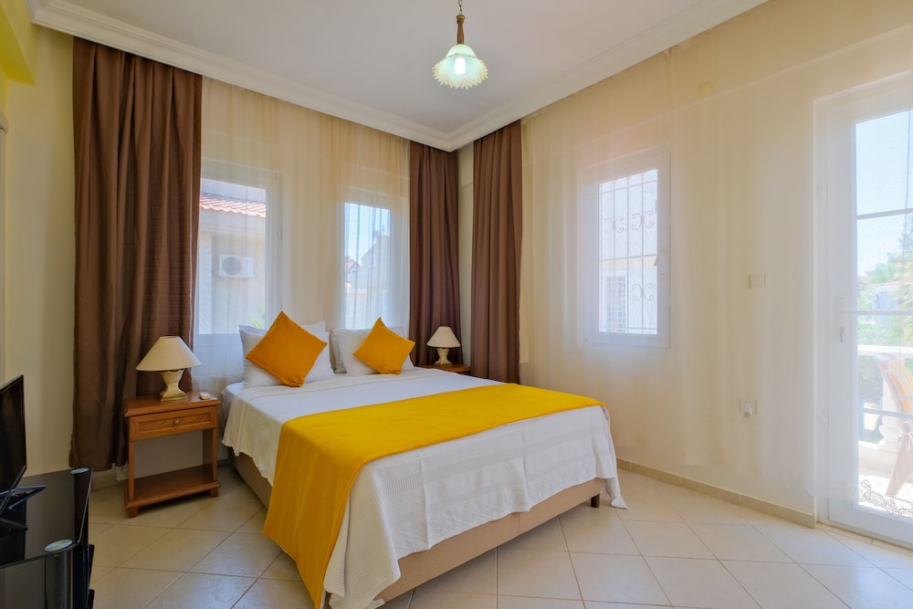 Infinity Sunshine Villa view 4