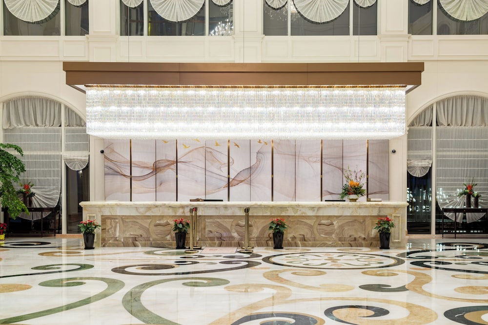 NARADA RESORT SHANGHAI HOTEL Disney Store