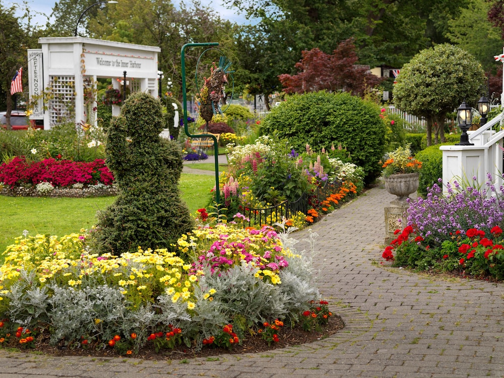 Pendray Inn and Tea House 53