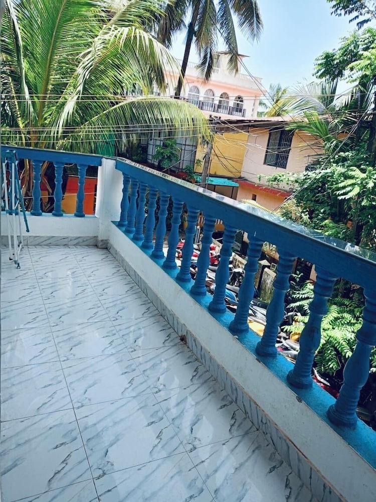 Casa Almeida Guest House