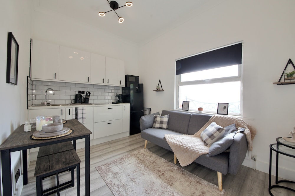 Modern City Apartment in London