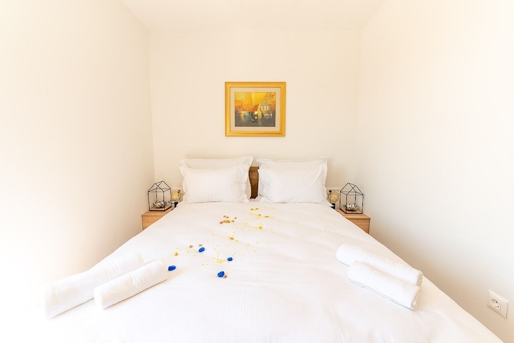 Renci - Great Location & sea View - A1 view 2